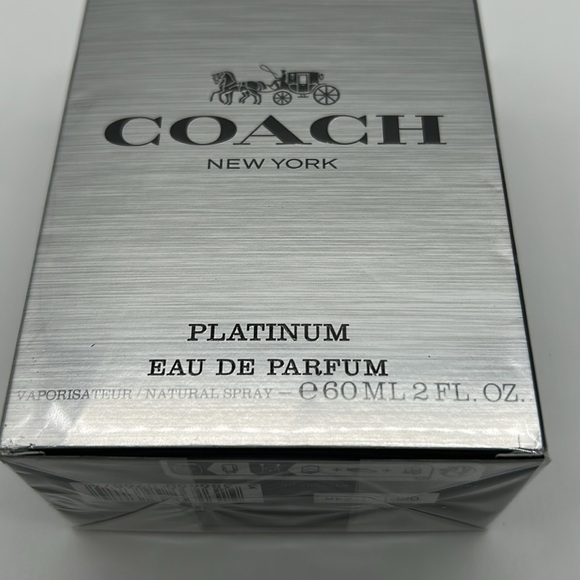 2279- Coach Women’s Made In France NWT - Picture 4 of 6